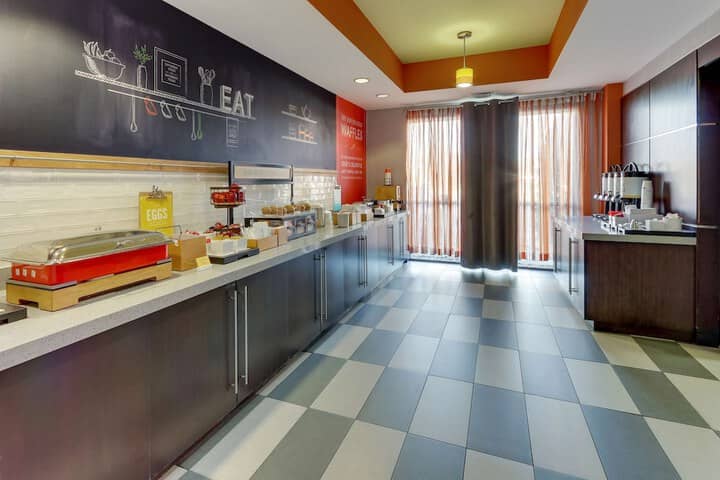 Breakfast area
